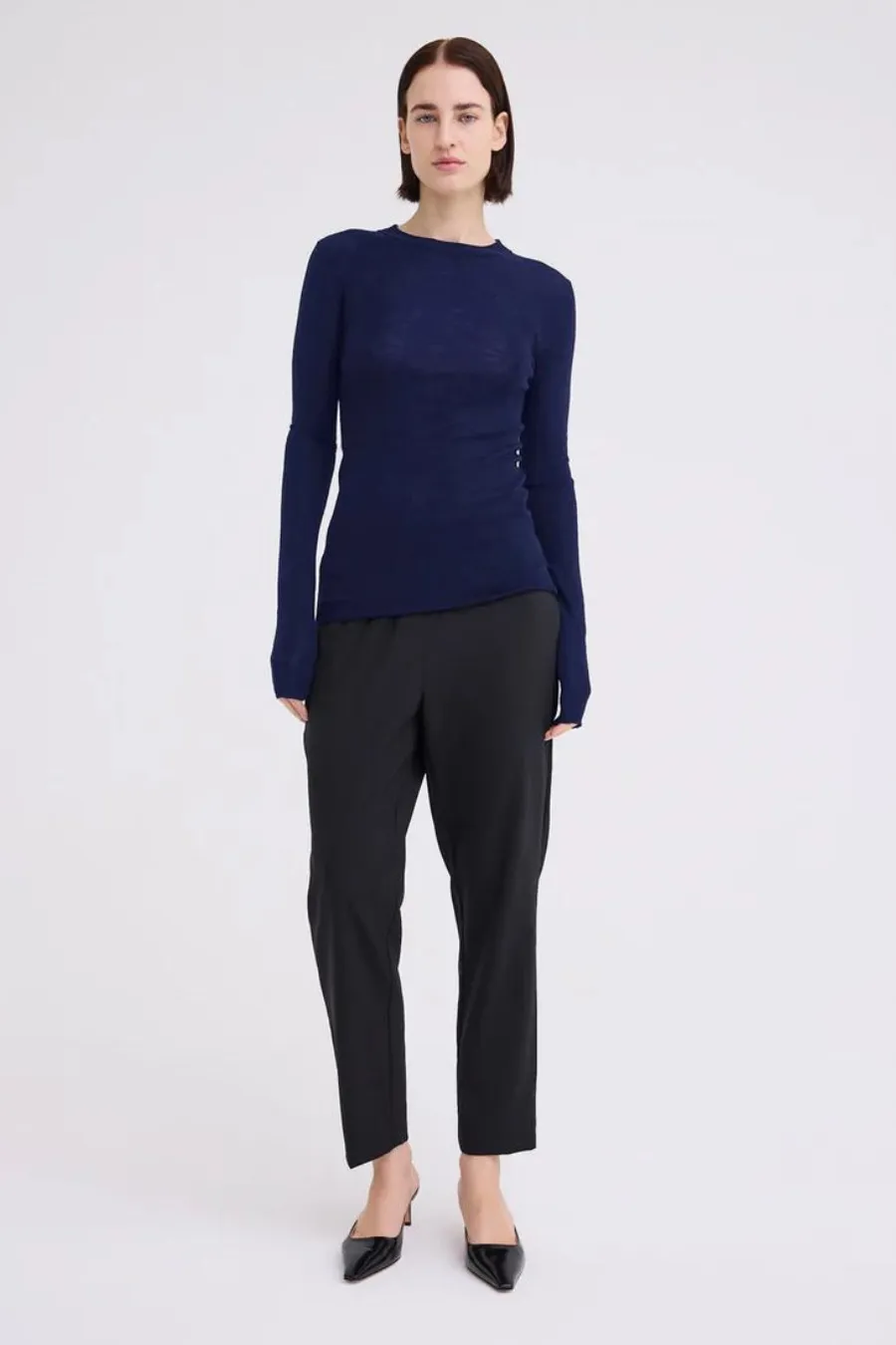 Clue Sweater Darkest Navy